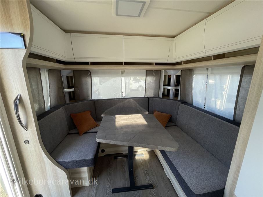 Hobby De Luxe 495 UL